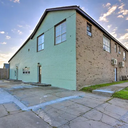 Beautiful Galveston Apt With Deck Less Than 3 Mi To Dtwn! Exterior photo